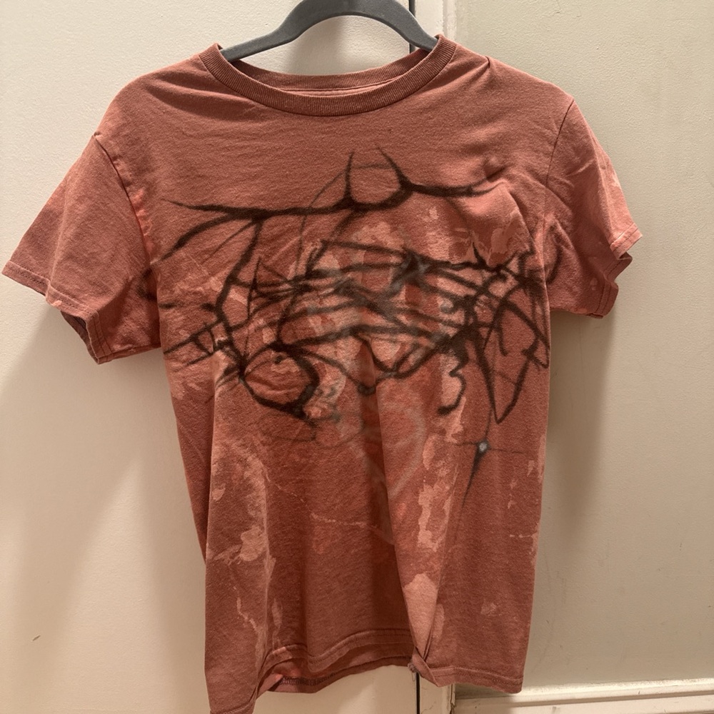 Abstract Graphic T-Shirt in Rust and Black